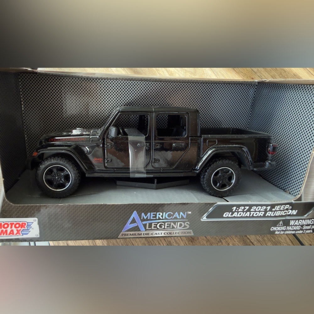 Jeep Gladiator Rubicon (Closed Top) Pickup Truck Black 1/24-1/27